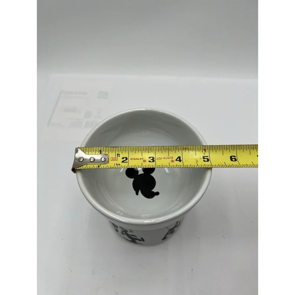 Disney Mickey Mouse Elevated Ceramic Cat Bowl 1.5 Cup Chewy White Black 291403